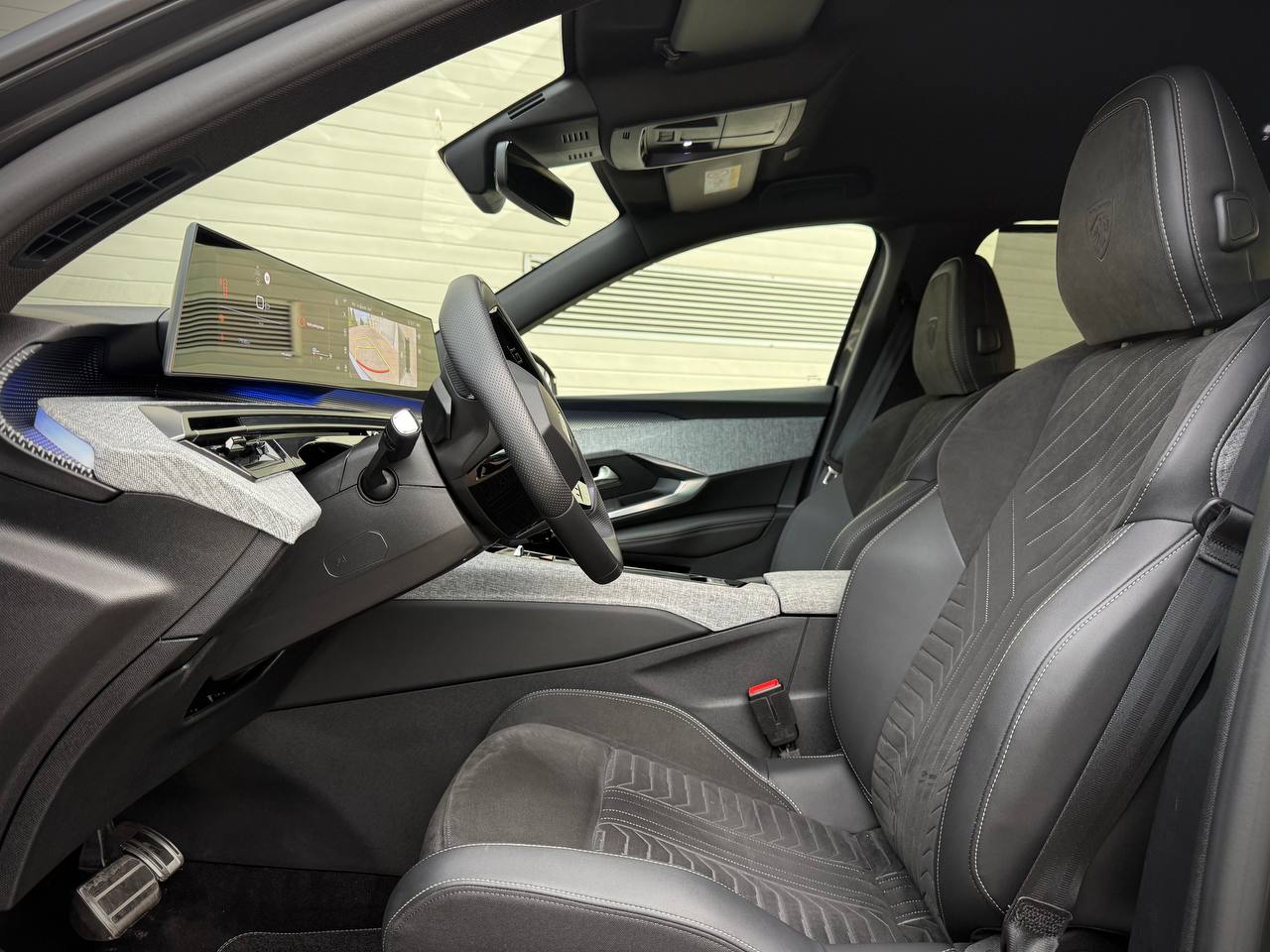 Peugeot 5008 GT Hybrid 136 E-Dcs6