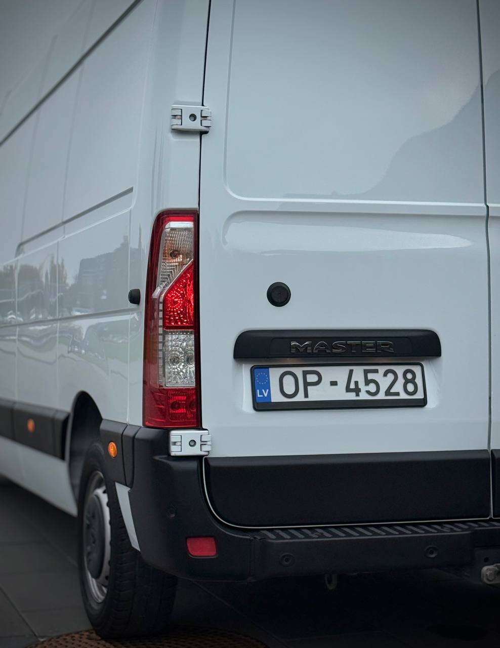 Renault Master 2.3D L3H2 FWD