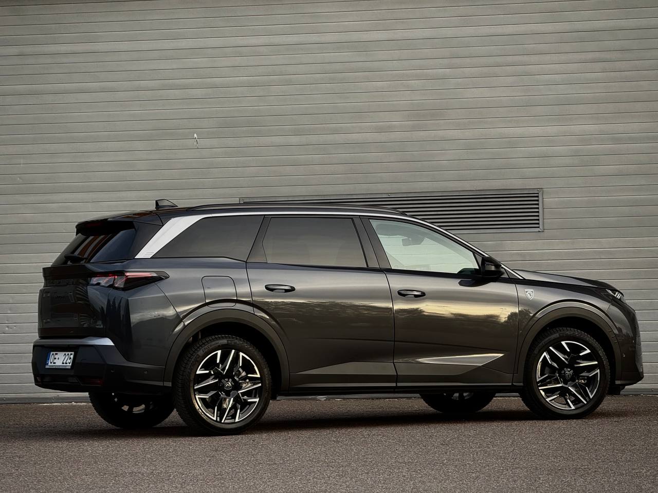 Peugeot 5008 GT Hybrid 136 E-Dcs6