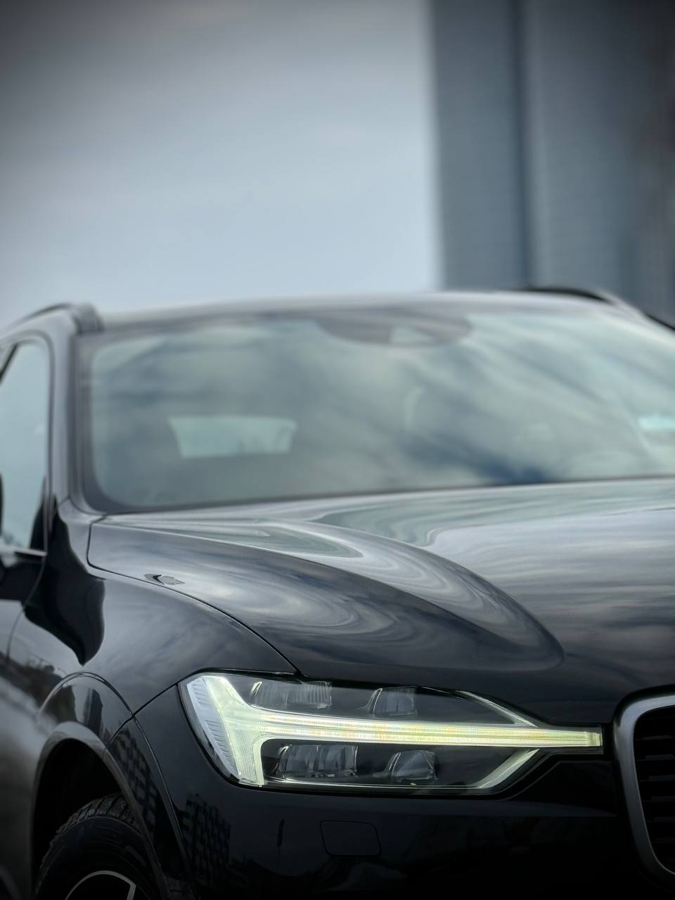 Volvo Xc60 R-design B4 Awd