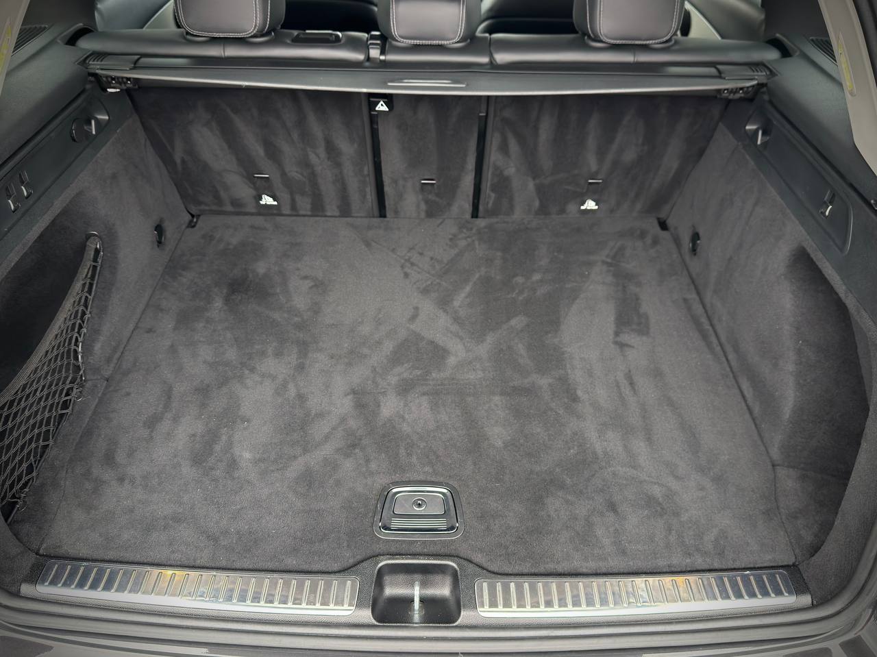 Mercedes-Benz 220D 4Matic AMG Pack