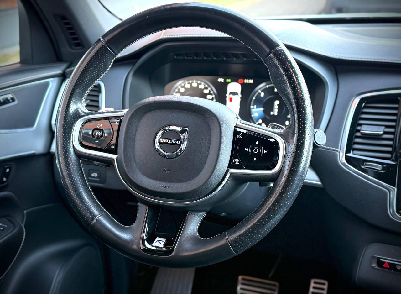 Volvo XC90 D5 AWD R-Design