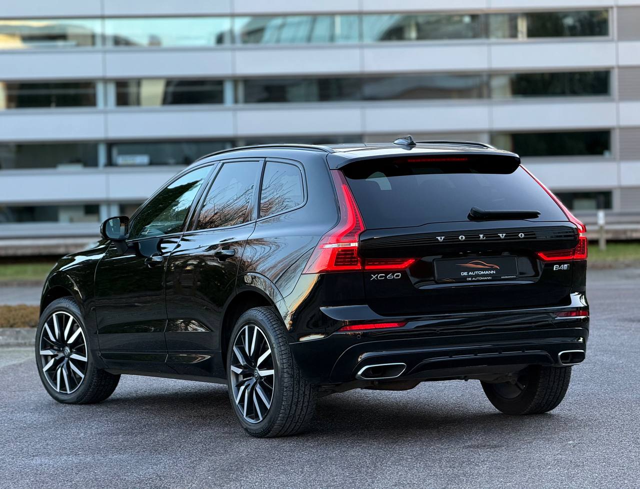 Volvo Xc60 B4 Awd R-design
