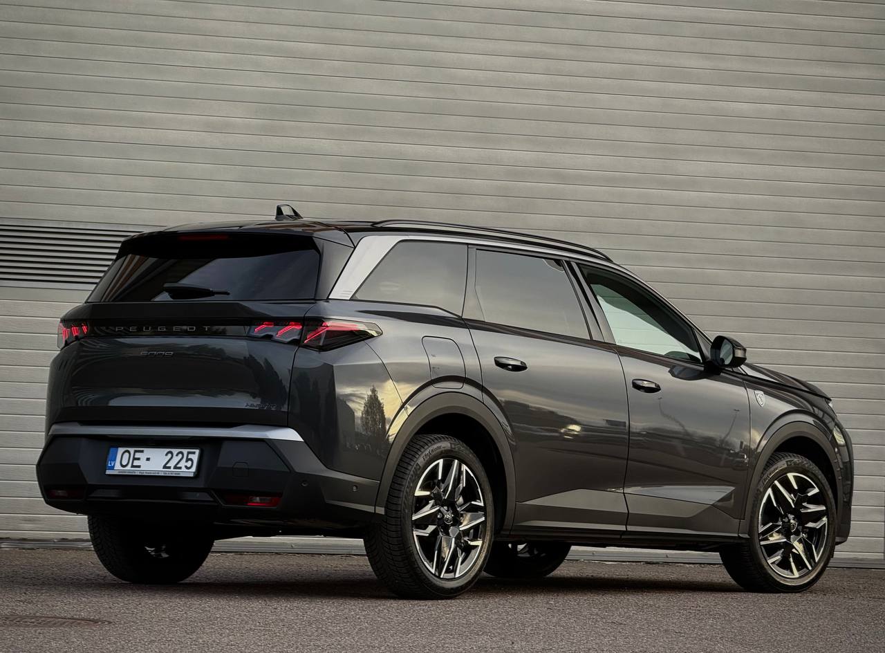 Peugeot 5008 GT Hybrid 136 E-Dcs6