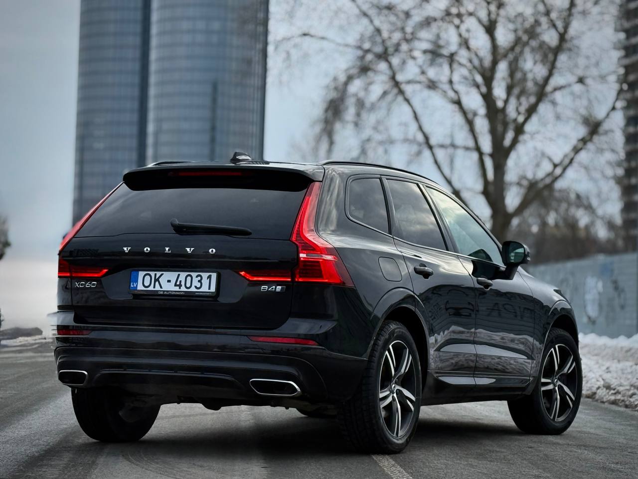 Volvo Xc60 R-design B4 Awd