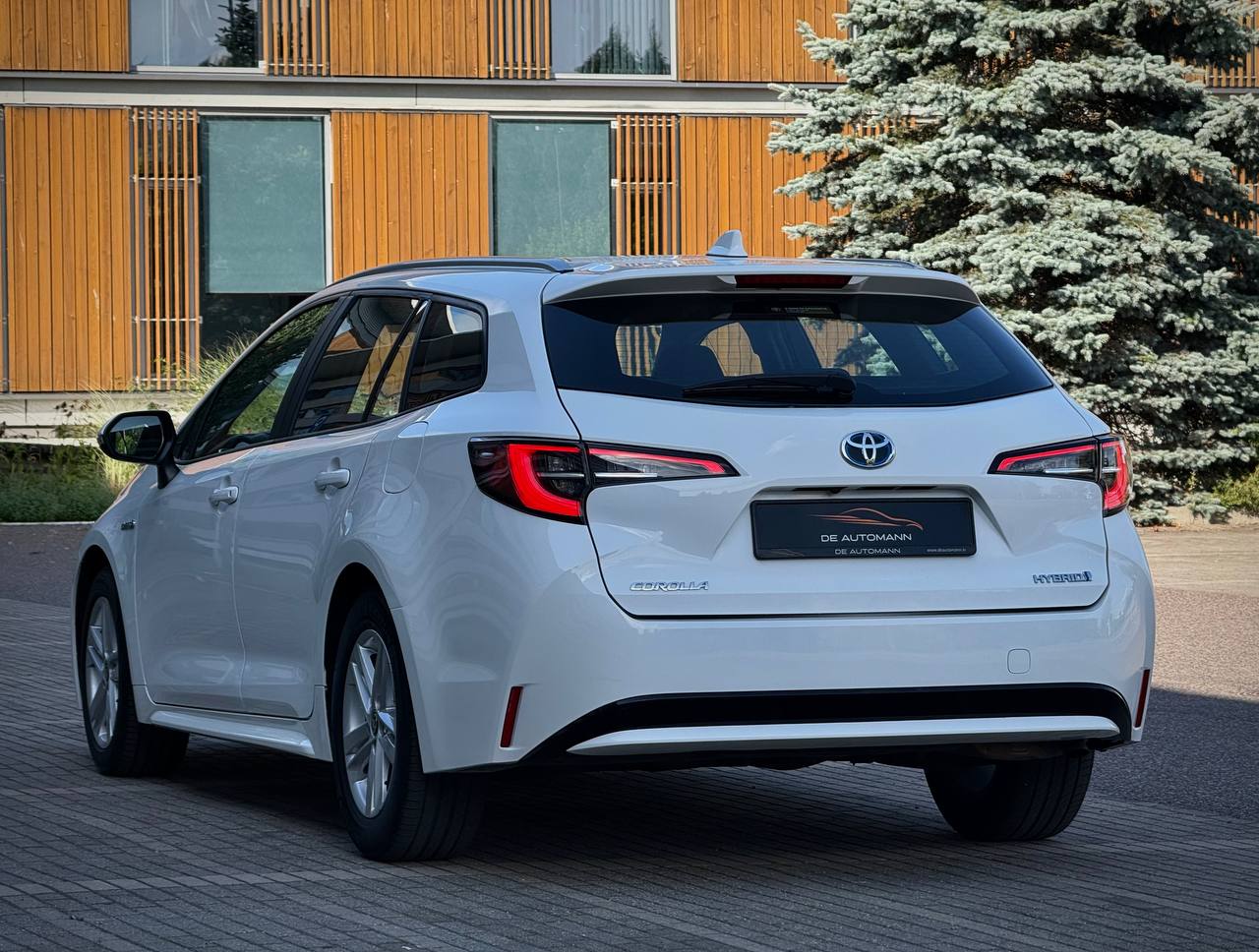 Toyota Corolla 1.8 Hybrid