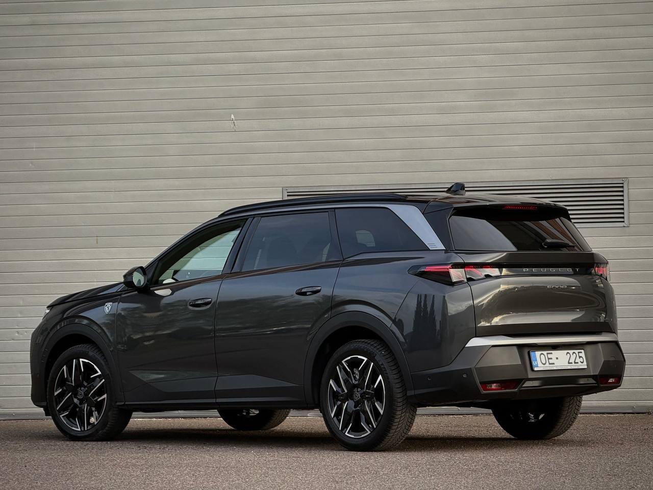 Peugeot 5008 GT Hybrid 136 E-Dcs6