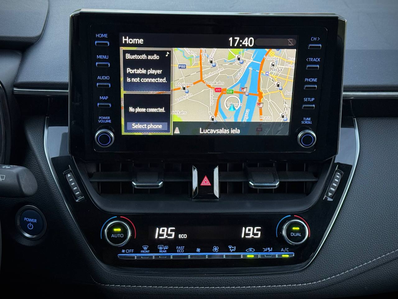 Toyota Corolla 1.8 Hybrid