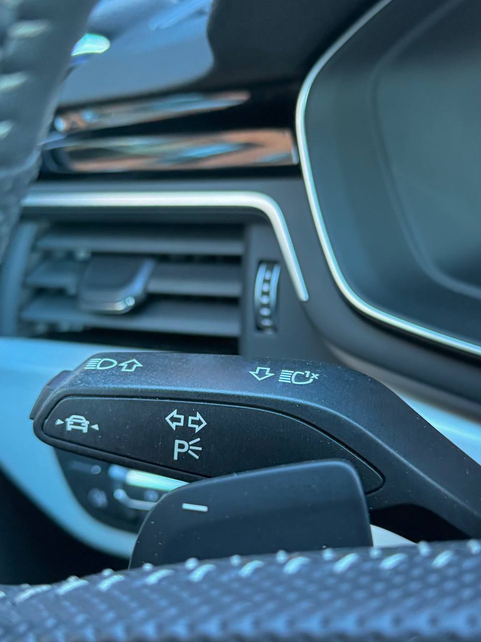 Audi A4 B9 2.0 TDI Quattro S-line