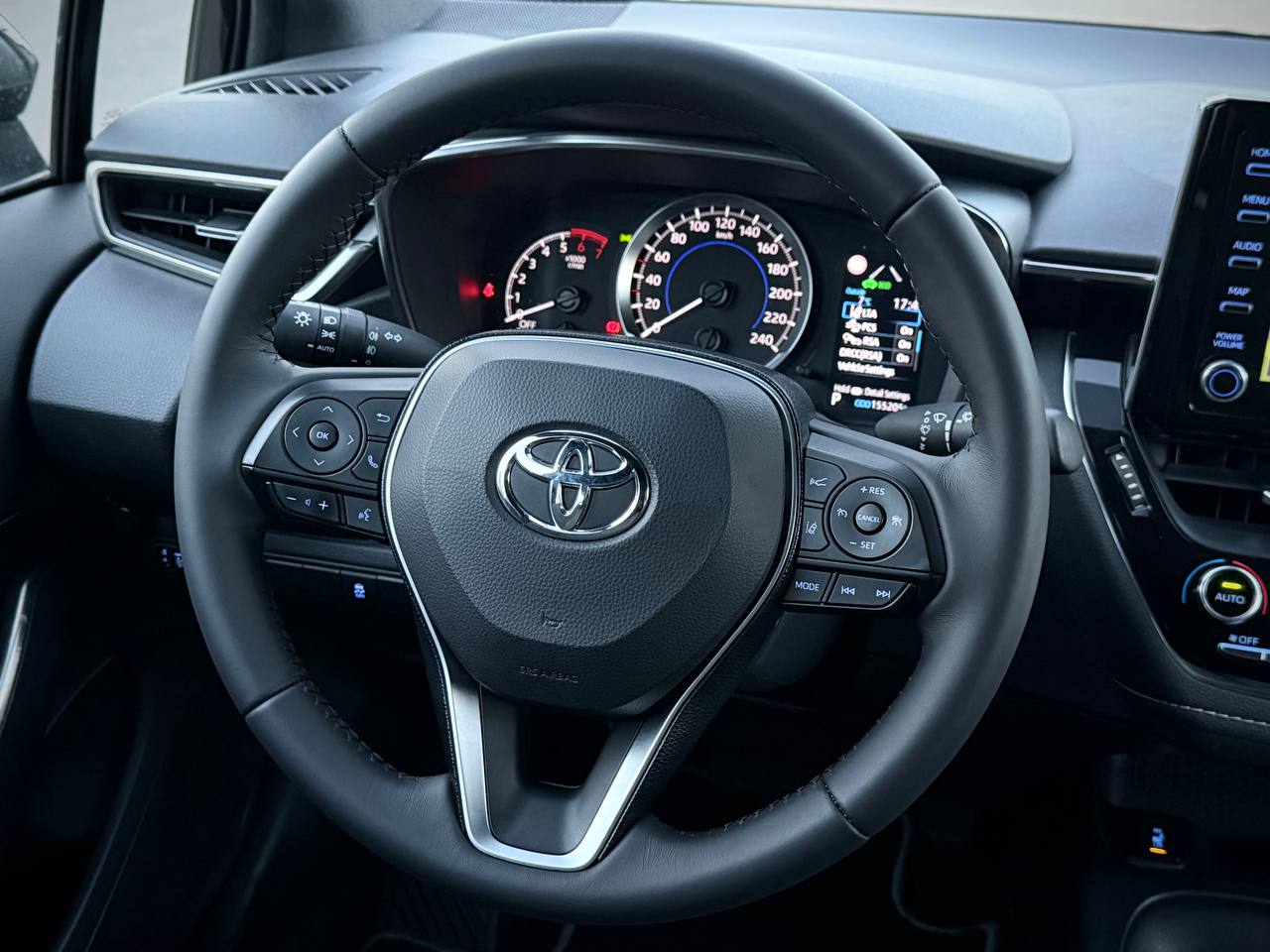 Toyota Corolla 1.8 Hybrid