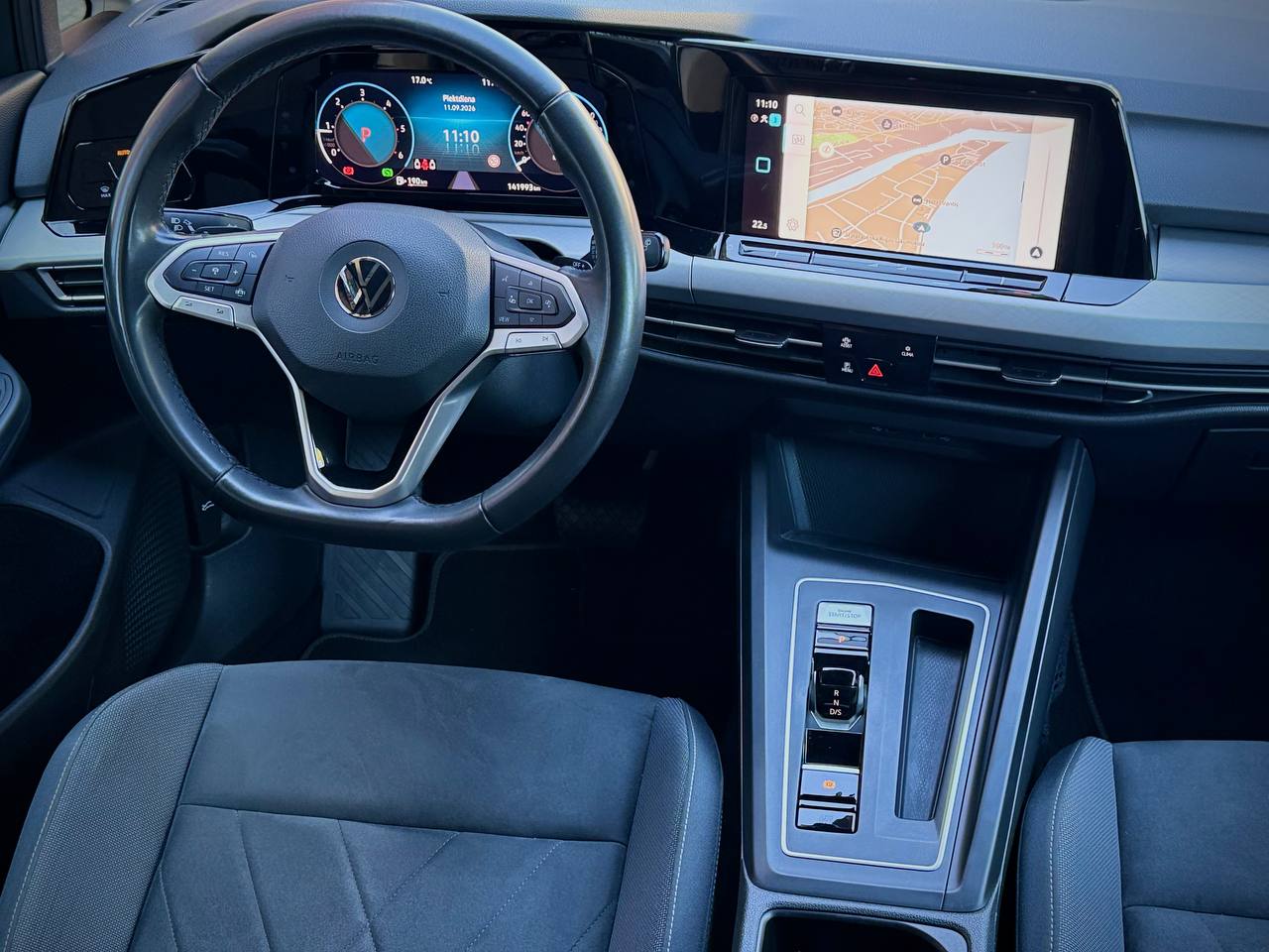 VW Golf 8 2.0tdi