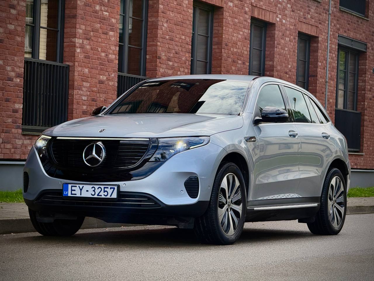 Mercedes Benz Eqc 400 4matic