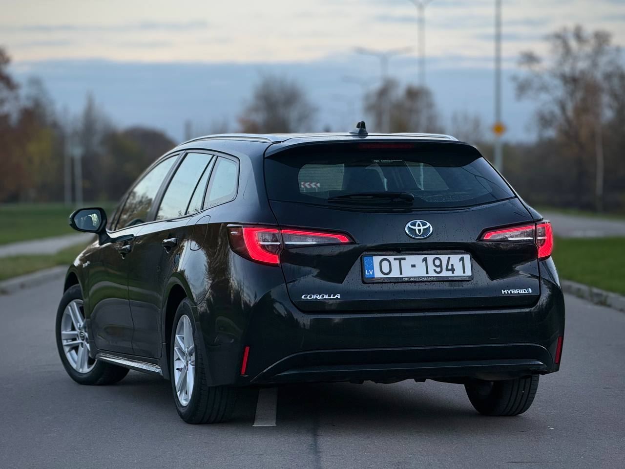 Toyota Corolla 1.8 Hybrid