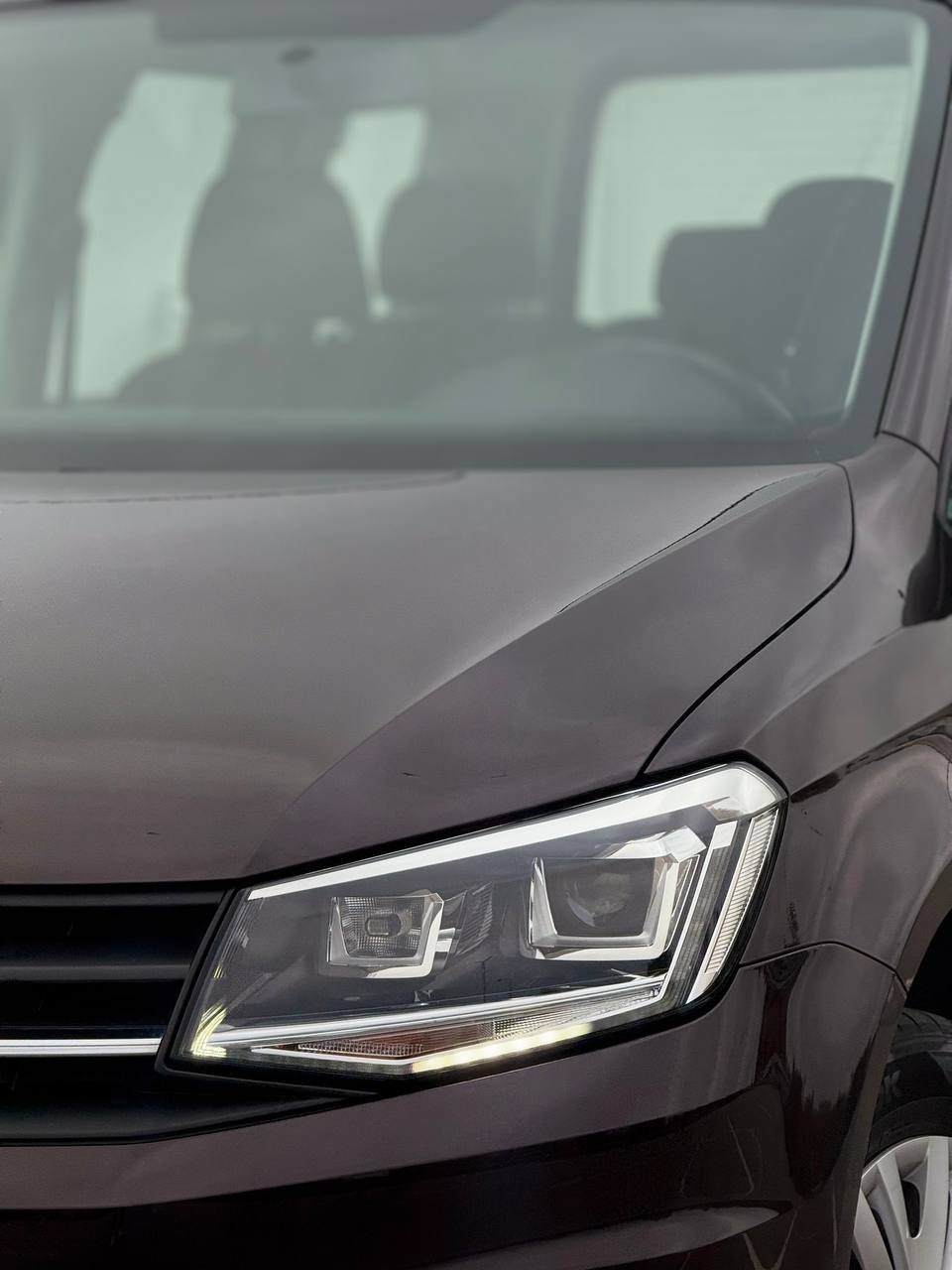 VW Caddy 2.0 TDI DSG