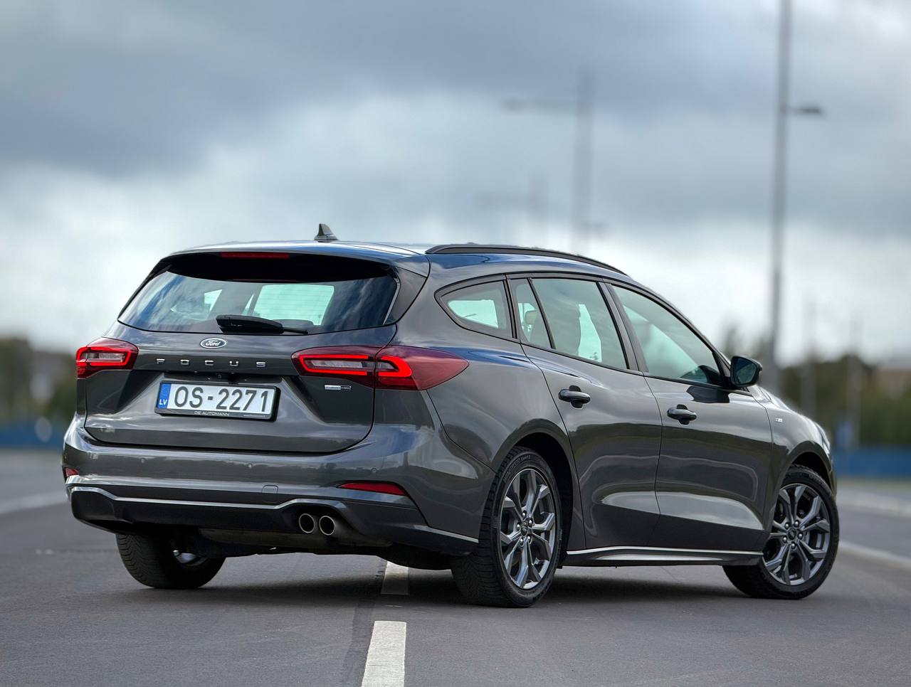 Ford Focus ST line Ecoboost Hybrid