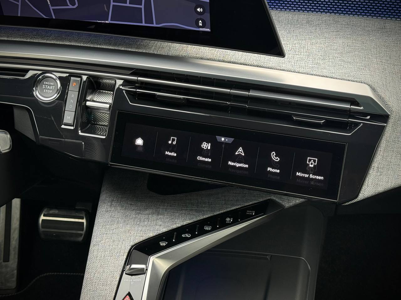 Peugeot 5008 GT Hybrid 136 E-Dcs6