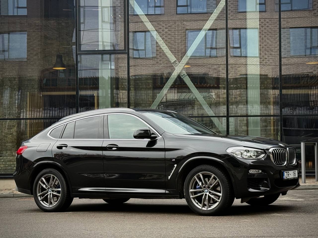 Bmw X4 M-pack 3.0D xDrive 195 kW